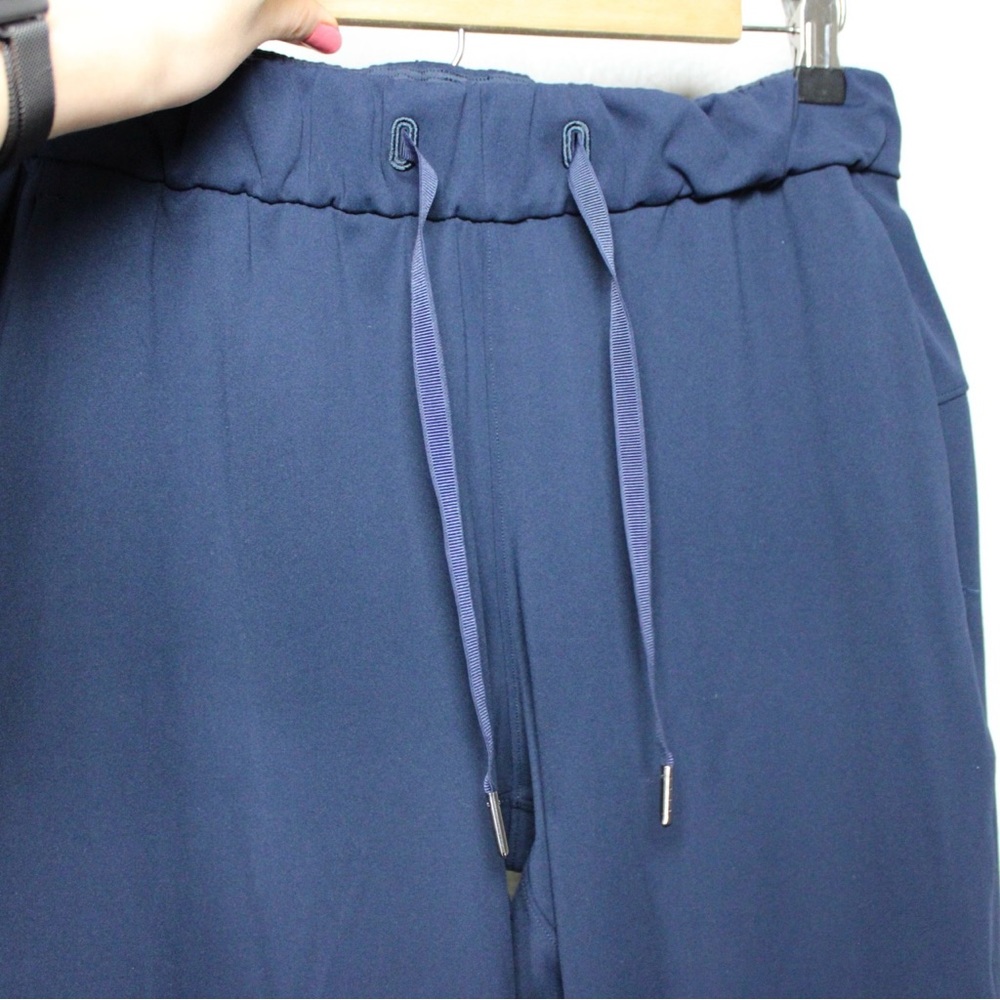 Lululemon High Rise Pant - Picture 7 of 10